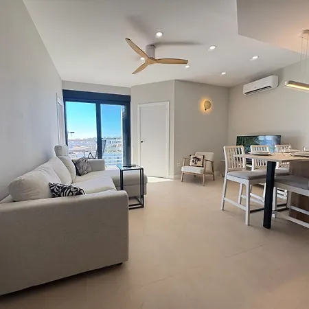 Ocean Sounds, La Roca, 2 Bdr, Pool, Lift Appartement