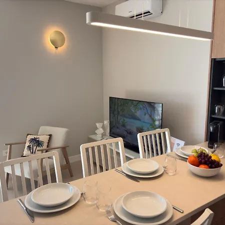 Ocean Sounds, La Roca, 2 Bdr, Pool, Lift Appartement