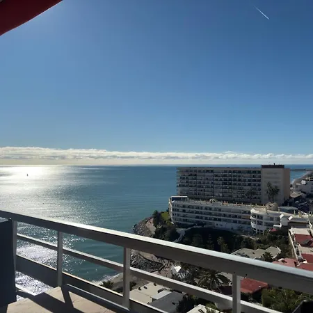Ocean Sounds, La Roca, 2 Bdr, Pool, Lift *