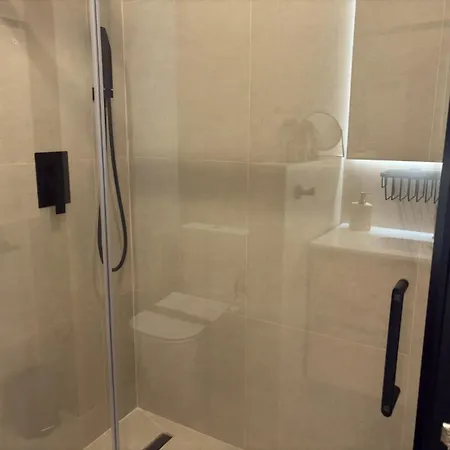 Ocean Sounds, La Roca, 2 Bdr, Pool, Lift