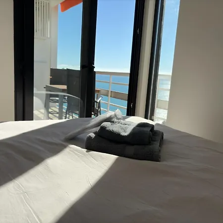 Ocean Sounds, La Roca, 2 Bdr, Pool, Lift Appartement Torremolinos