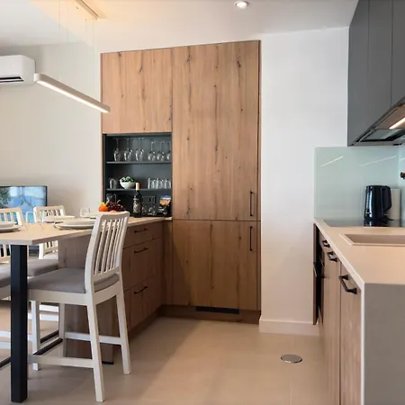 Ocean Sounds, La Roca, 2 Bdr, Pool, Lift Appartement Torremolinos